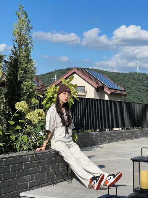 조던 1 레트로 하이 OG 일렉트로 오렌지 575441-180 photo review